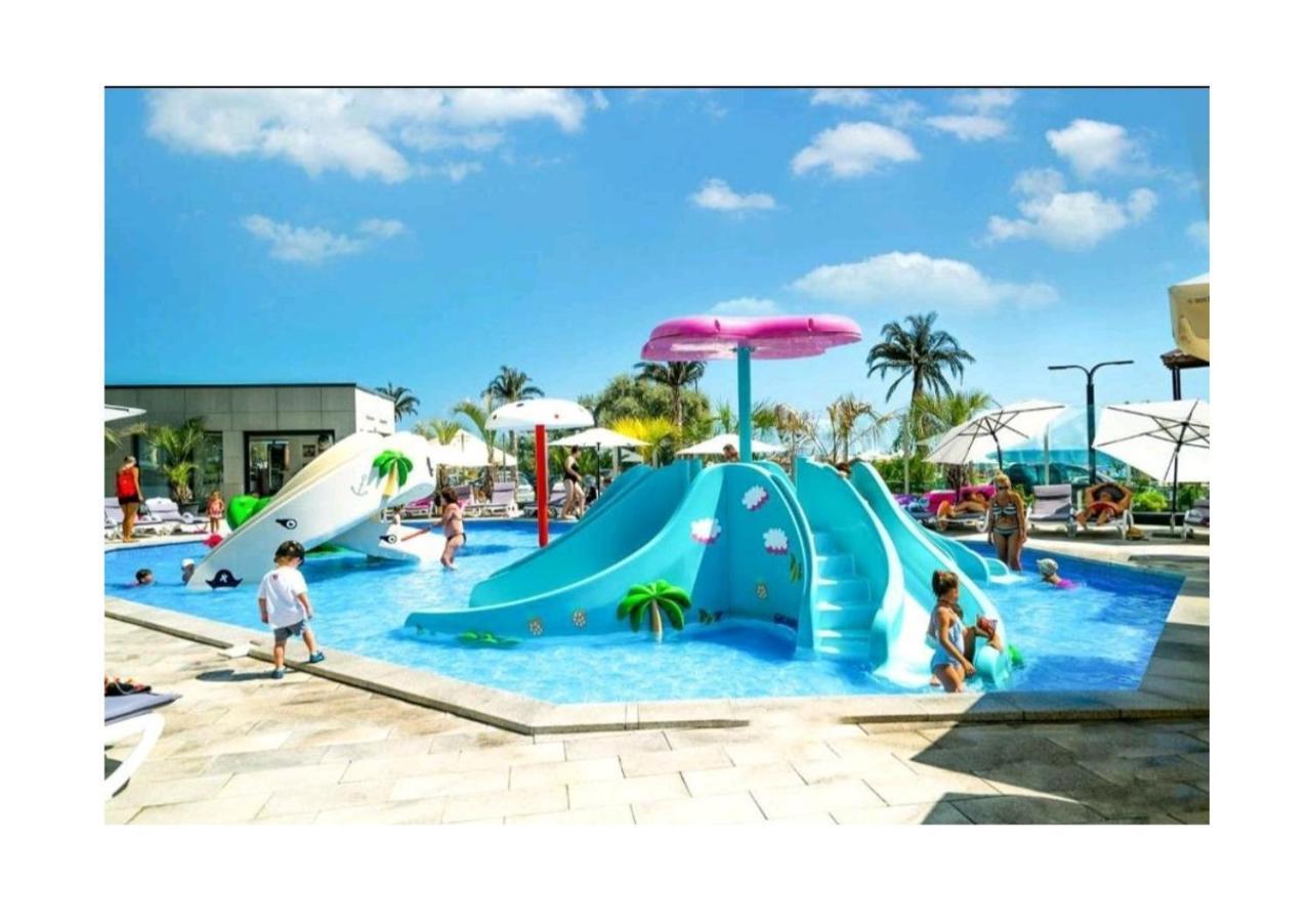 Purple Onyx - Pool & Spa Beach Resort Неводарі Екстер'єр фото
