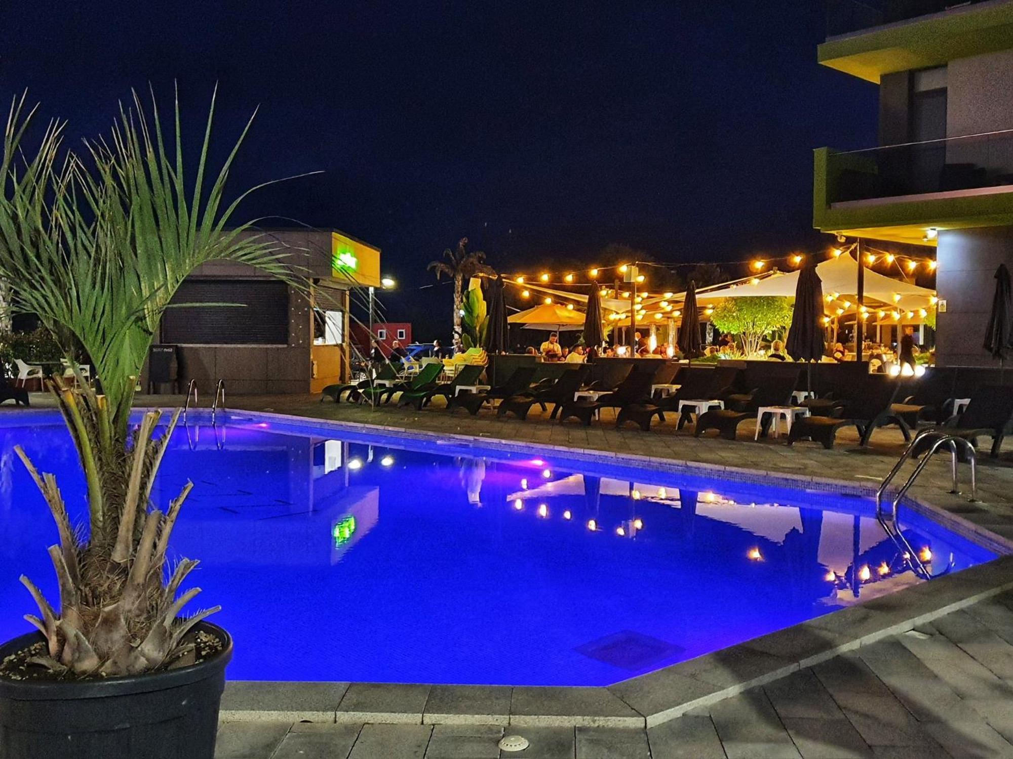Purple Onyx - Pool & Spa Beach Resort Неводарі Екстер'єр фото